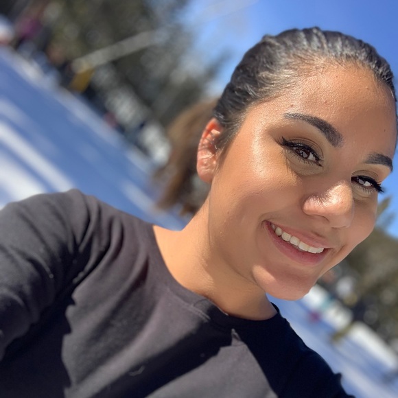 Meet your Posher, Alexis - Picture 1 of 1